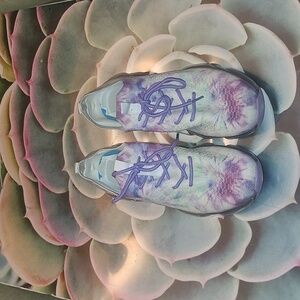 Unique Freewalk Foam Fit Tie-Dye Sneakers 9